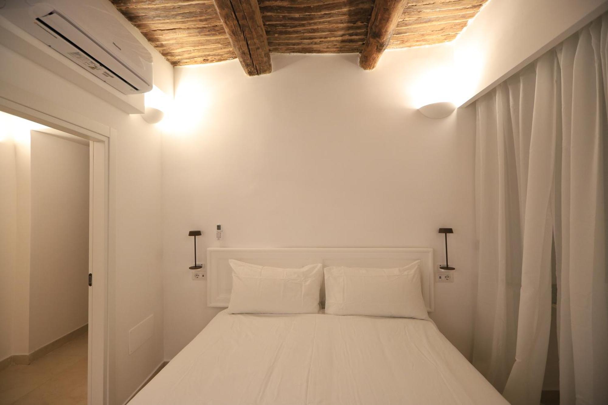 Ai 13 Gradoni Di Chiaia Bed & Breakfast Наполи Екстериор снимка
